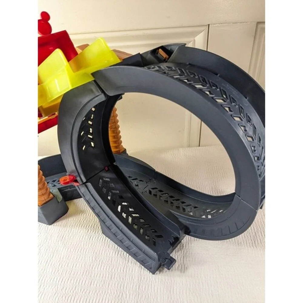 Disney Mickey Mouse Roadster Racers Super Charged Race Track Drop & Loop READ